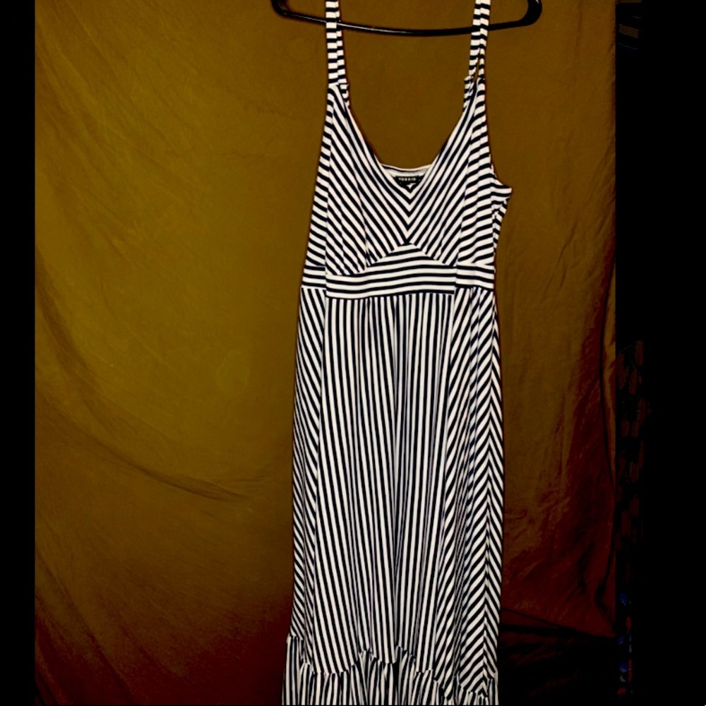 Navy blue and white long strapless dress 🌊🌊